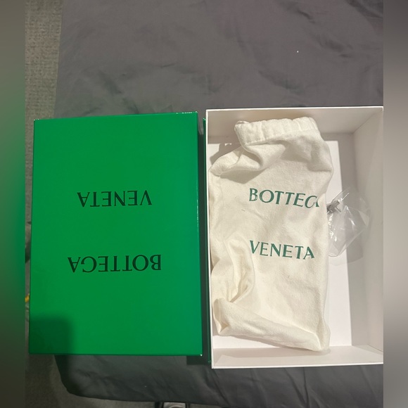 BOTTEGA VENETA
Leather Chain-Link Accents Sandals - Picture 2 of 5